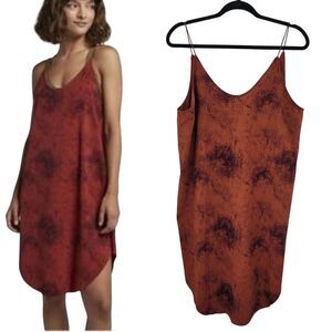 Hurley Rust Red Strappy‎ Coastal Cami Dress Sz M Slip Dress Tie-Dye Athleisure